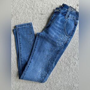 NWT Vocal medium was crystal embellished skinny Jean Sz S